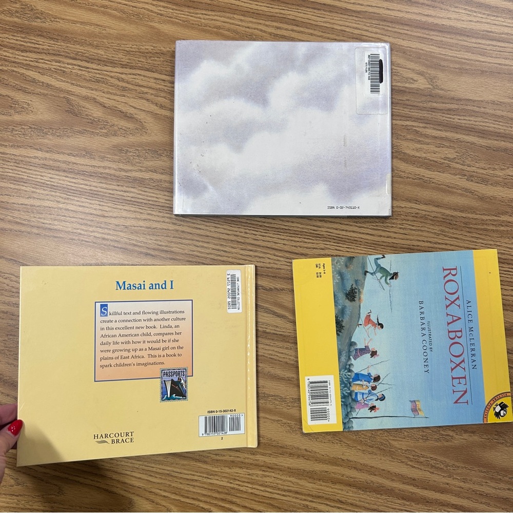 Set of Children's Picture Books - Colorful Covers - Picture 3 of 13